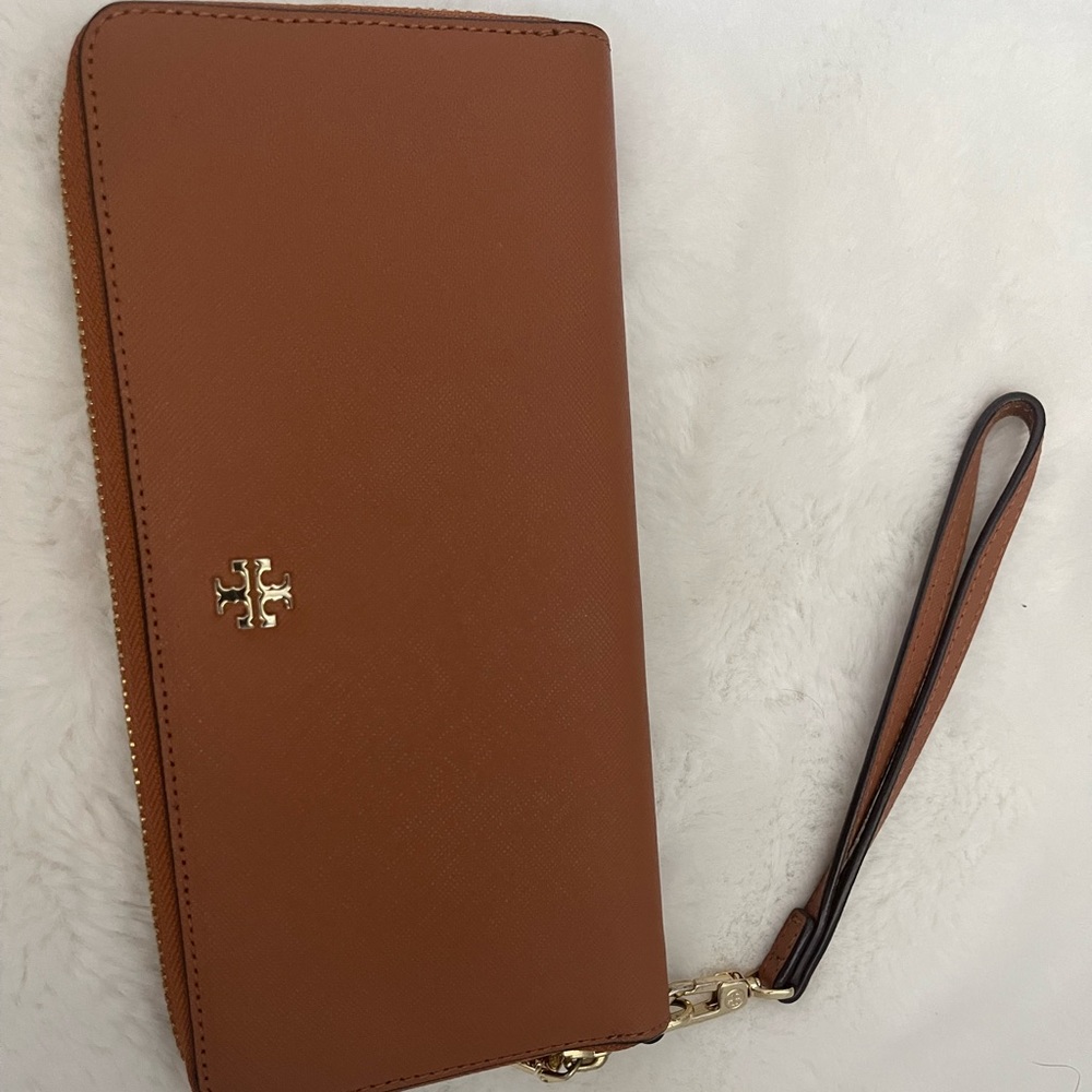 Tory Burch Wallet